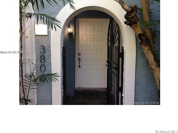 2nd image of 3806 NE 6th Ave #2