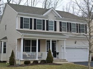 11 Carriage Rd, Hackettstown, NJ 07840