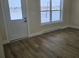 15 Seymour Dr #D, Cornwall, PE C0A1H0