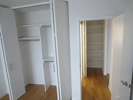 Rented by Anchor Associates | media 11