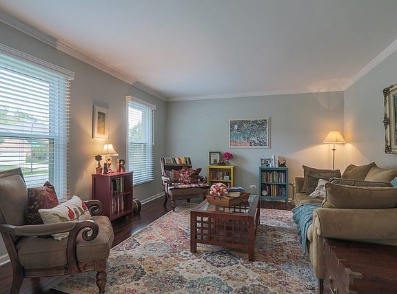 3rd image of 2260 River Woods Dr