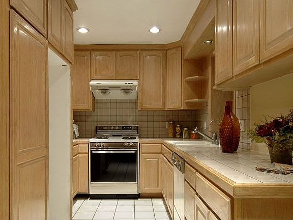 KITCHEN #1