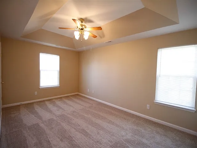 1704 Carlyon Ct — Photo 6