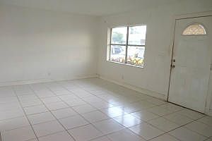 3rd image of 4873 Pimlico Ct