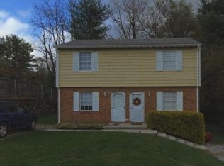 713 Normandy St NE, Roanoke, VA 24012