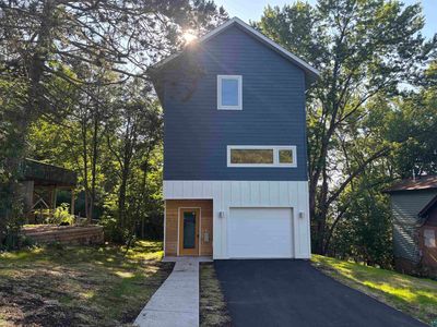 1432 N 8th Ave E, Duluth, MN, 55805