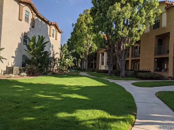 2160 Highpointe Dr Unit 211, Corona, CA 92879