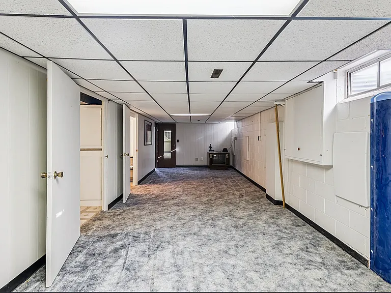 220 B St — Photo 30