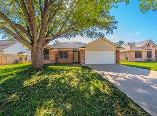 1507 Sunflower Ln, Granbury, TX 76048