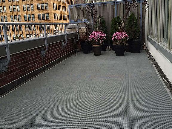 5th image of 252 7th Ave Unit Penthouse I