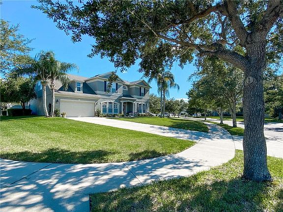 5th image of 741 Lake Cove Pointe Cir