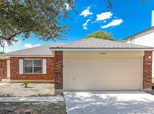 11233 Forest Pass Ct, Live Oak, TX 78233