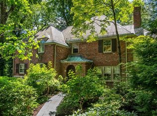 85 Ledgeways, Wellesley, MA 02481