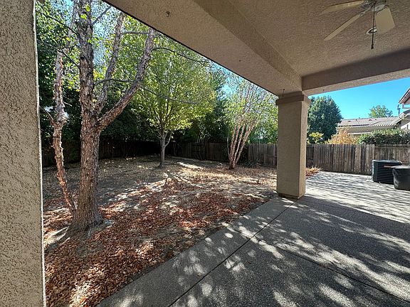 5th image of 4333 Reveil Ln