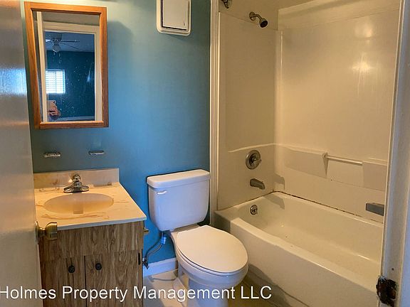 5th image of 510 14th St APT 504
