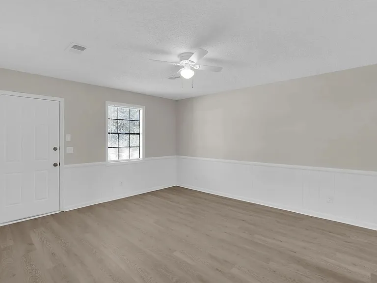 3908 Persimmon St #3908 — Photo 5