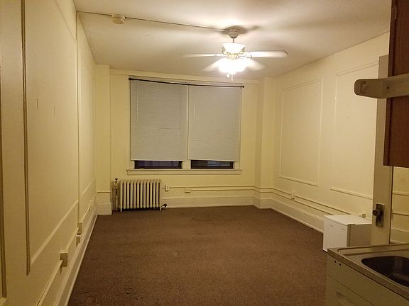 5th image of 1324 Locust St Lbby 3