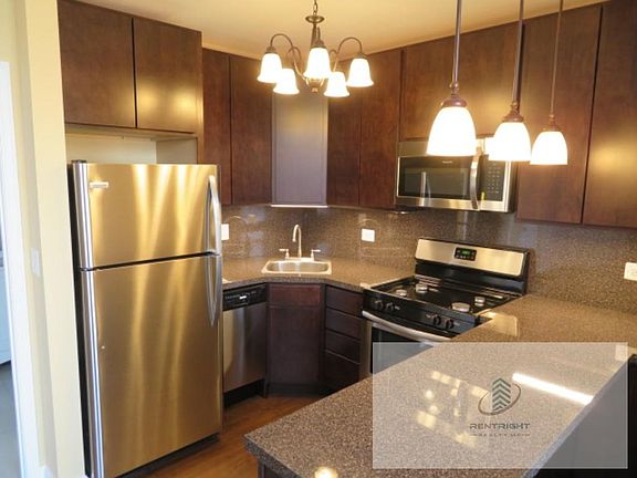 5th image of 1458 N Bosworth Ave APT 3F