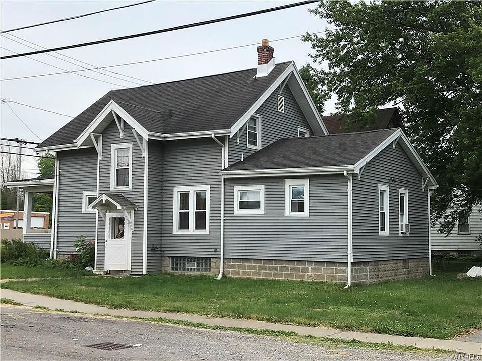 2nd image of 3376 Lake Shore Rd #L