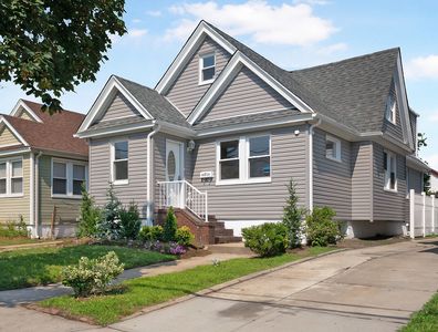 16139 129th Ave, Jamaica, NY, 11434