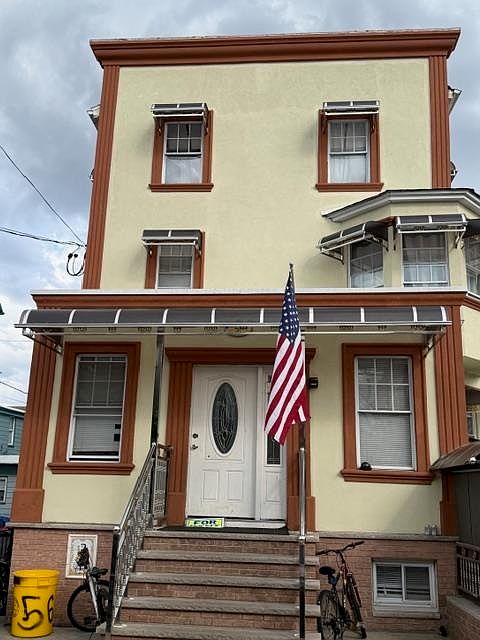 1st image of 56 Hamilton Ave APT 4