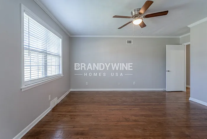 3 bed, 1.0 bath, 1153 sqft, $1,225 — Photo 4