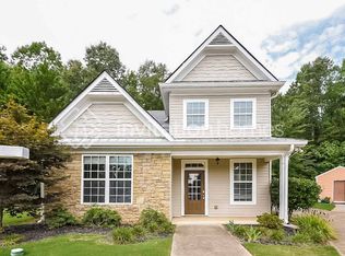 108 Holcomb Manor Dr, Ball Ground, GA 30107