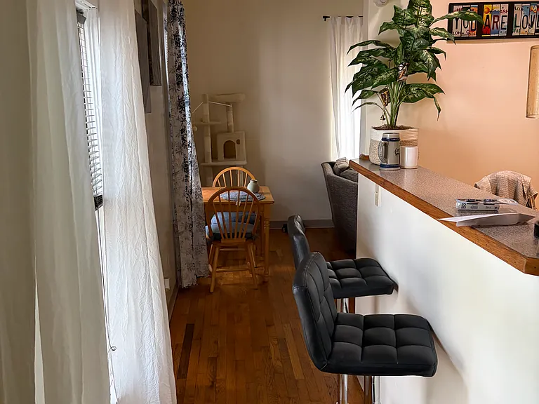 19 W 14th St #2 — Photo 1