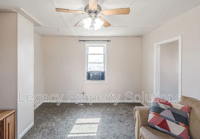 505 S 10th St #1/2 — Photo 10