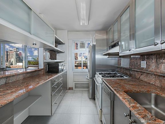4th image of 772 Broadway #15N