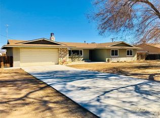 11745 Jamacha Rd, Apple Valley, CA 92308