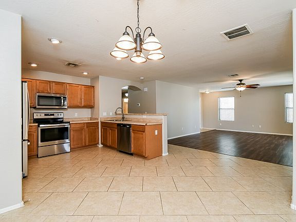 5th image of 3674 W Yellow Peak Dr