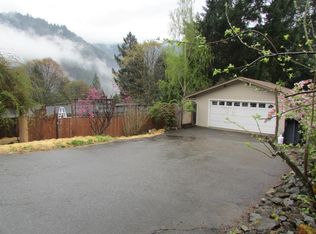 40 Butterfly Creek Rd, Willow Creek, CA 95573