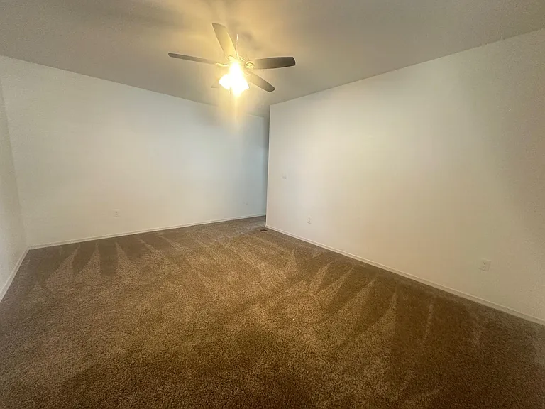 1085 Walsh St SE — Photo 16