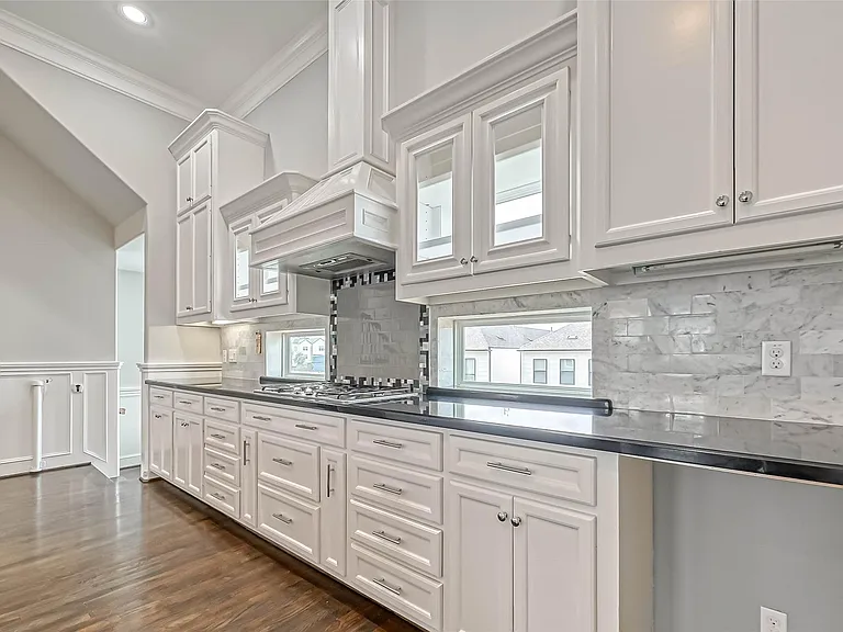 2113 Bidwell Dr — Photo 24