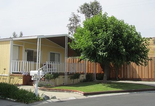 1st image of 305 Chateau La Salle Dr