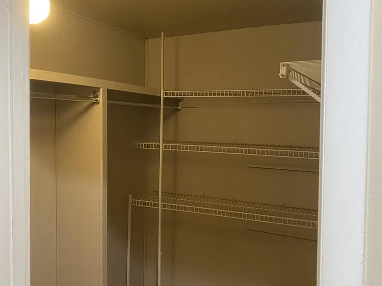 33 Stonehenge Cir #3 — Photo 23
