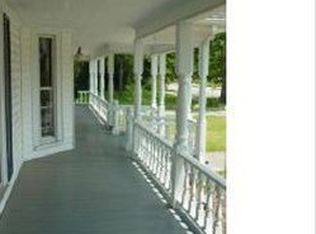 222 W 2nd Ave, Red Springs, NC 28377