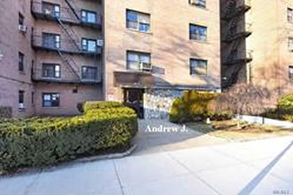 Sold by Century Homes Realty Group LLC | media 23