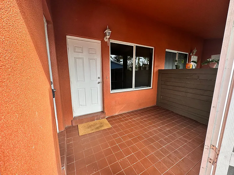 61 NW 35th St #2 — Photo 18