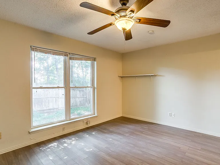127 Allencrest Dr — Photo 21