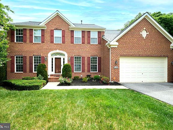 2nd image of 5200 Derby Manor Ln