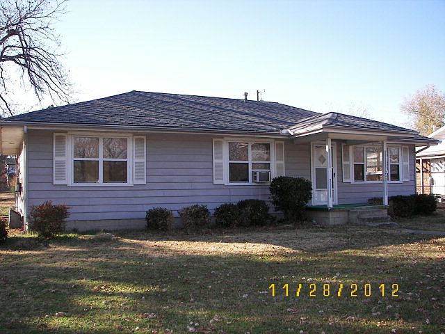 1st image of 120 S Magnolia