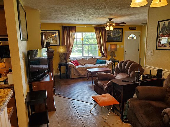 3rd image of 6925 Ellesmere Dr