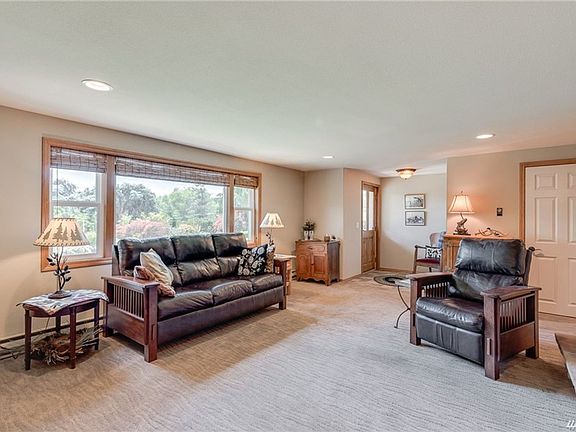 3rd image of 2904 Alvista Pl