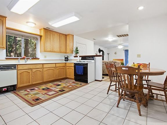 5th image of 8921 Tipton Hill Ct
