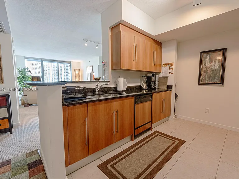 325 Biscayne Blvd #2119 — Photo 19