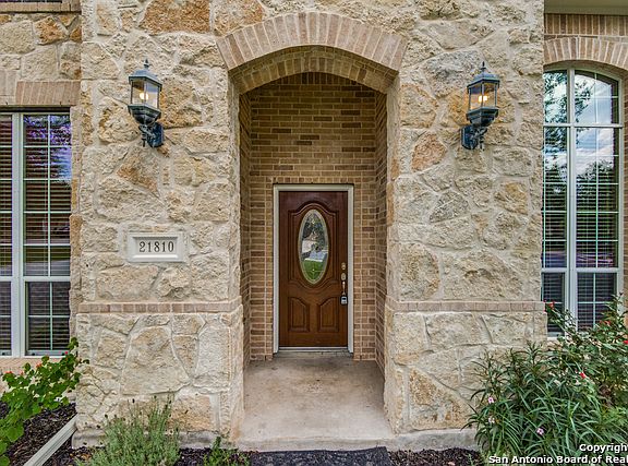 2nd image of 21810 Barton Woods