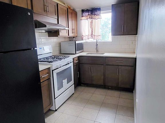 2nd image of 11534 172nd St