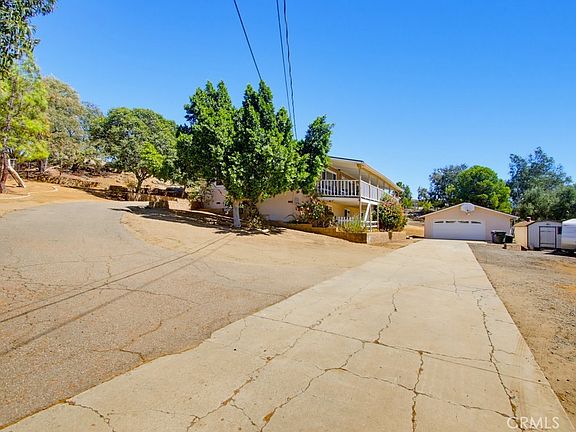 3rd image of 1691 Roble Grande Rd